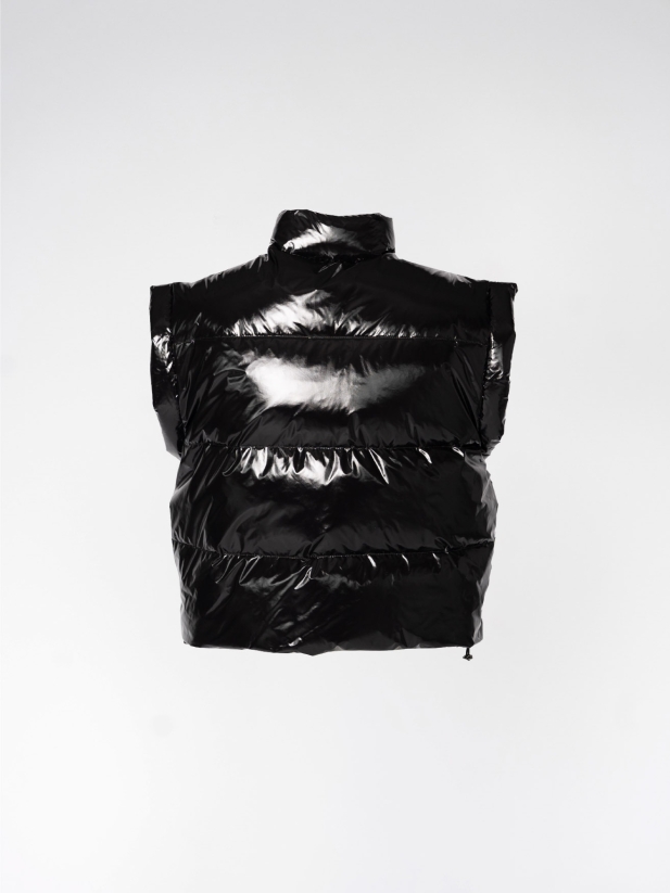 7-SOHO-body-back-black