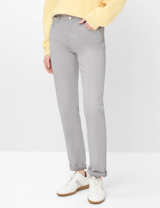 239120_01_Brax_126_09_091452_9870920_3