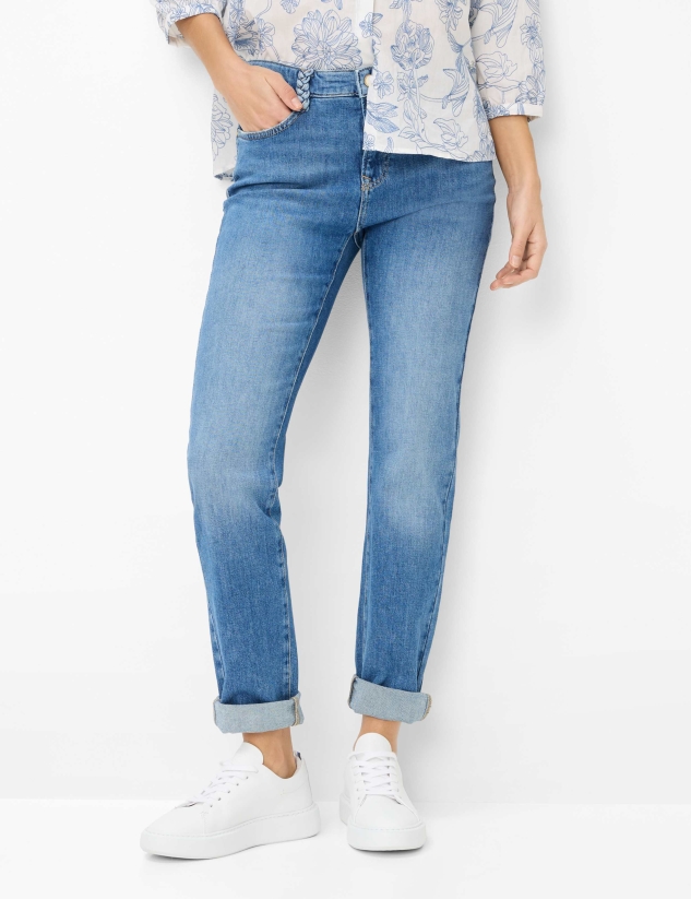 239121_01_Brax_126_26_096012_9986620_3