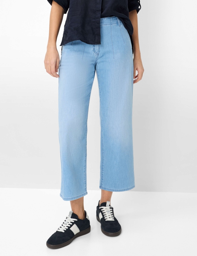 239124_02_Brax_126_18_097302_9992220_3