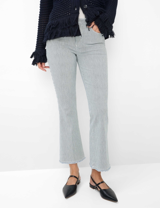 239135_01_Brax_126_29_097912_9959820_3