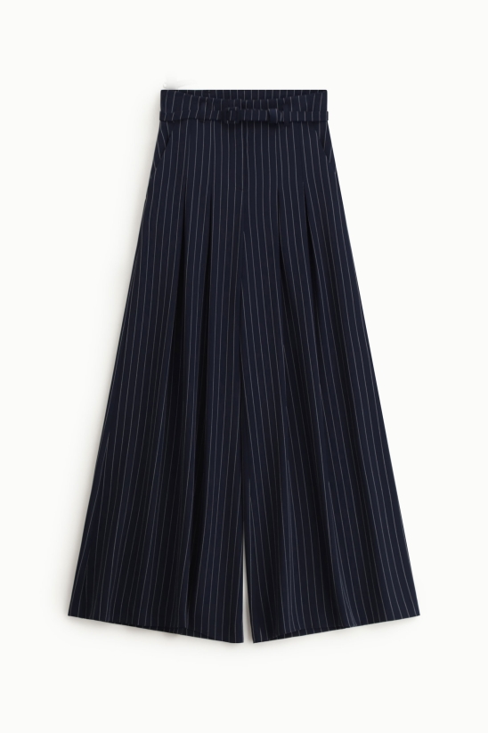 239098_01_01650_P3ZQLAF_F