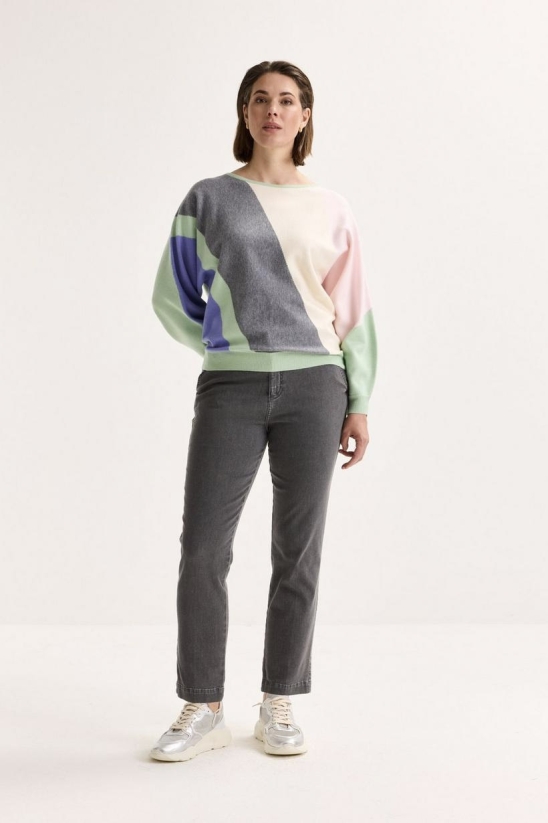 138-W2025ALOE           4667085-MODEL-5-AMPLIENCE_IMAGE_LARGE