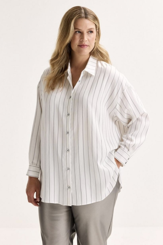 155-W2025JOTO           4067300-MODEL-1-AMPLIENCE_IMAGE_LARGE