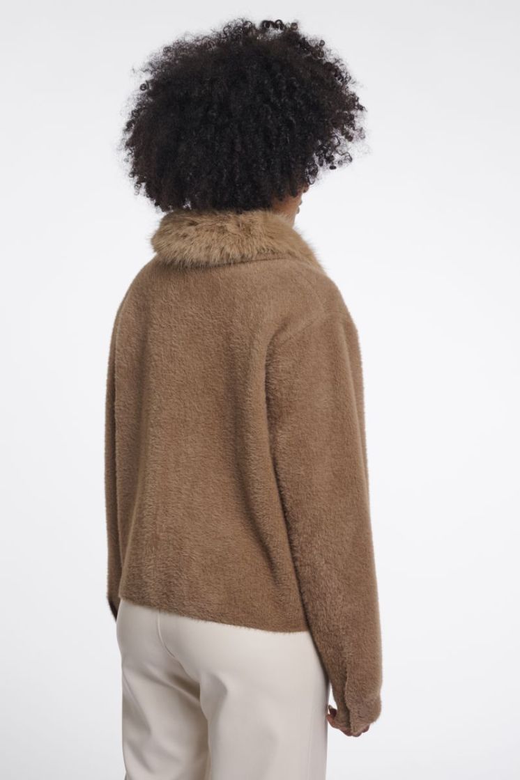 Jacket with detachable collar Toast 