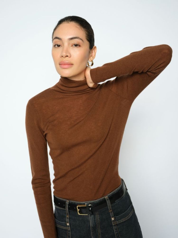 BOUCH ROLLNECK KNIT 199 Downtown Br