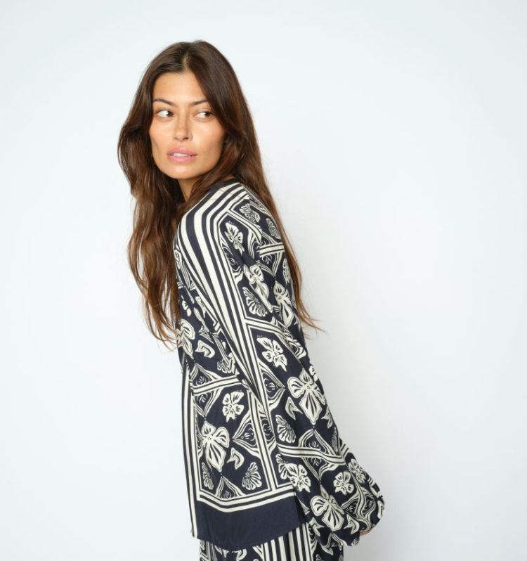 MILKEY LINOCUT BLOUSE 468 Salute Navy