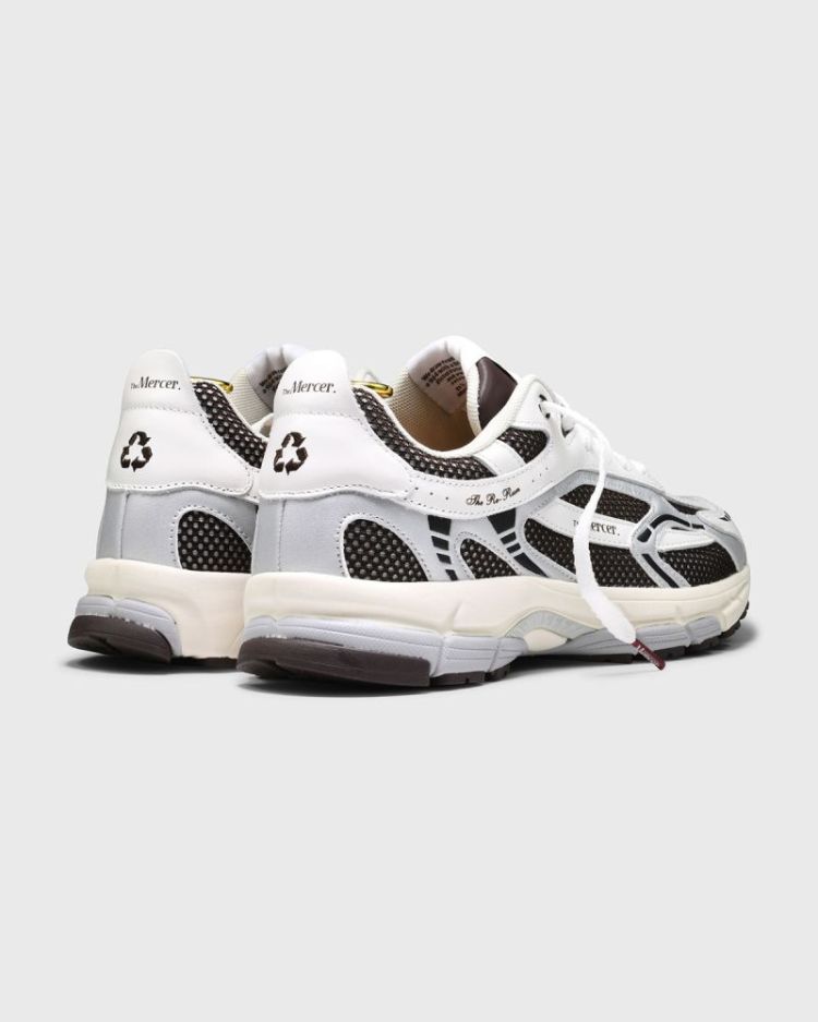 The re-run white silver 157 white/brown