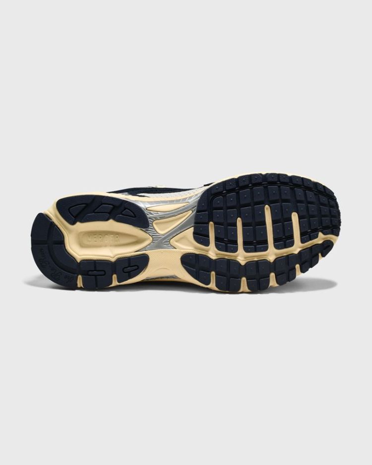 The re-run vintage 601 navy