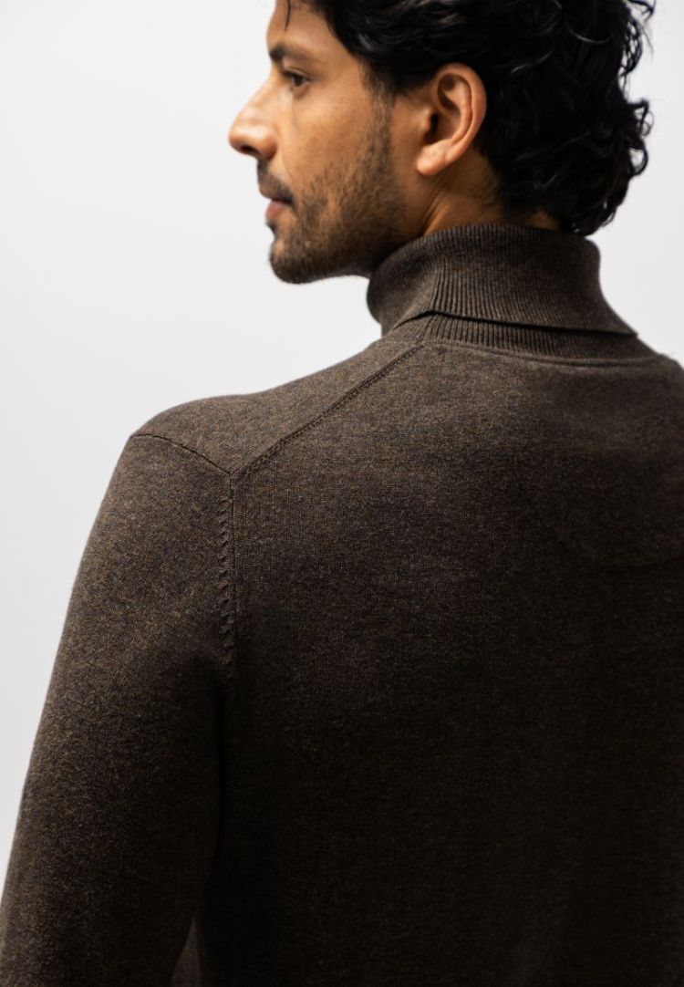 Pullovers 8900 donkerbrui