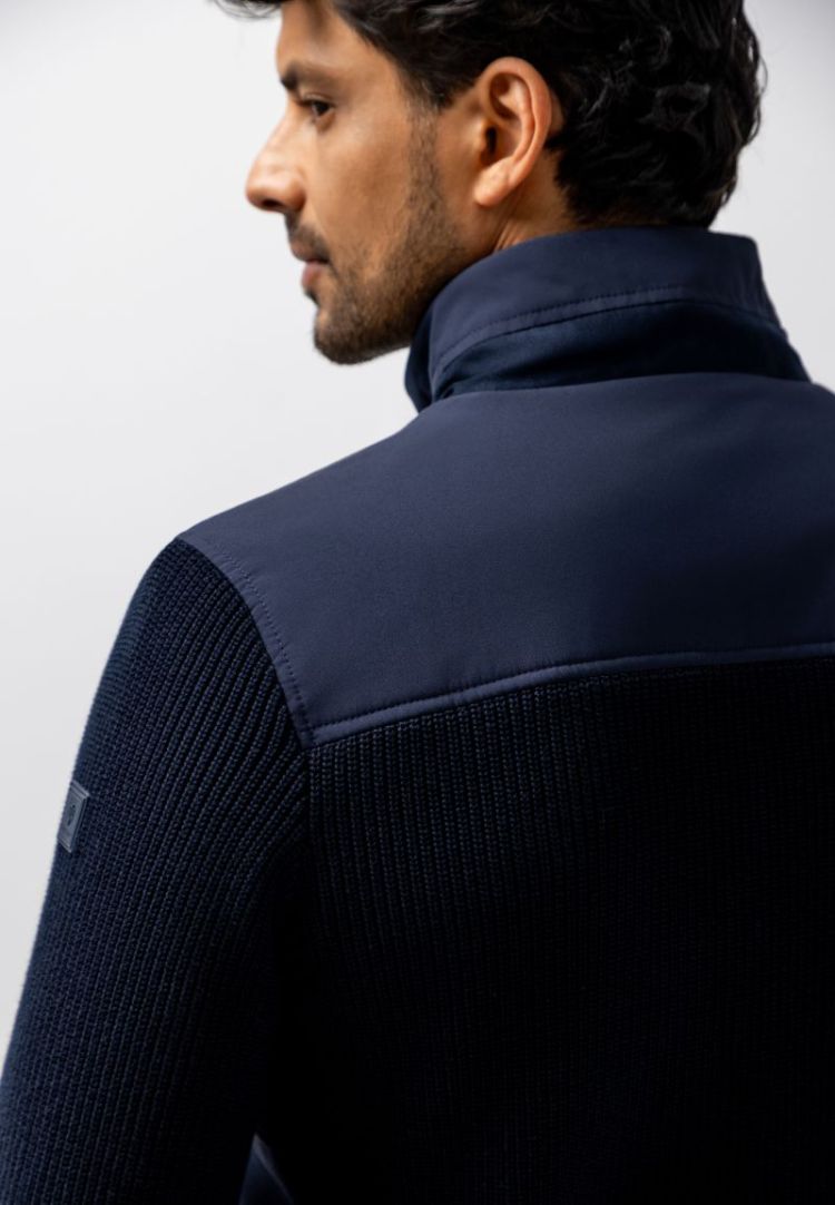 Vesten 5900 donkerblau