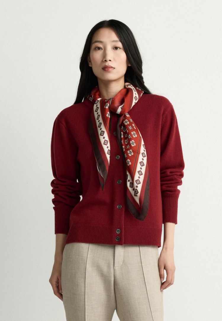 29648-01 0210 ROUGE