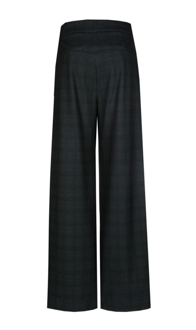 14632-01 3945 PINETREE