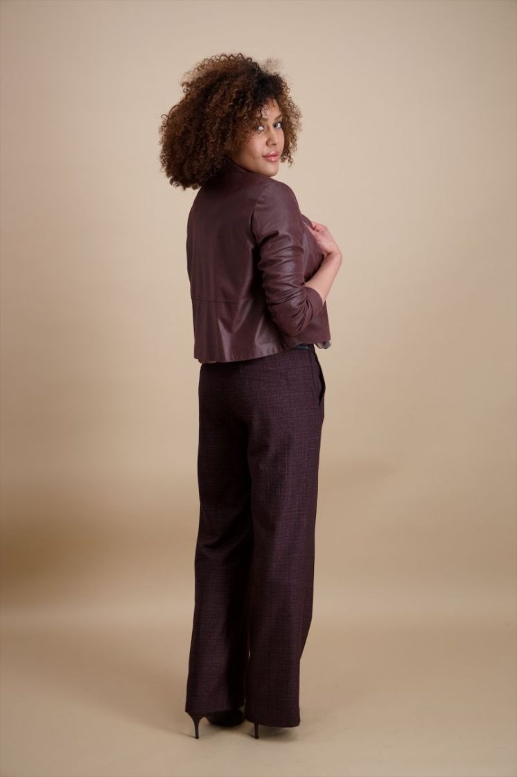 845149 09 aubergine