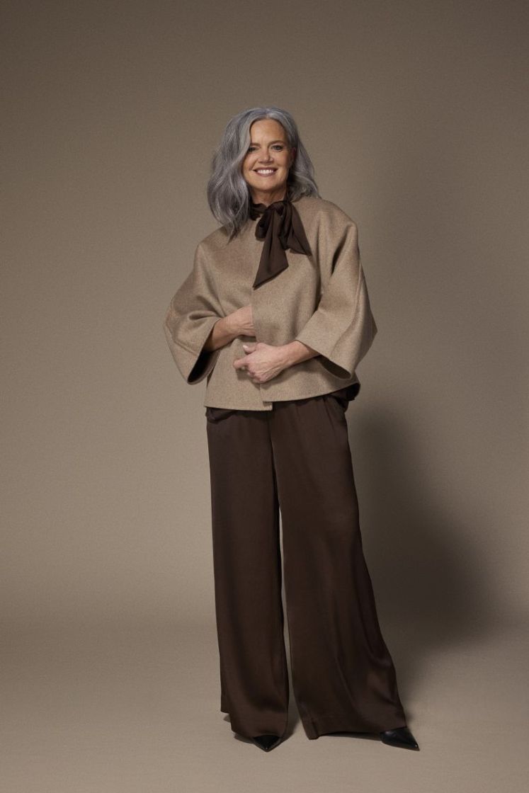 CAROLE CAPE 040 Brown