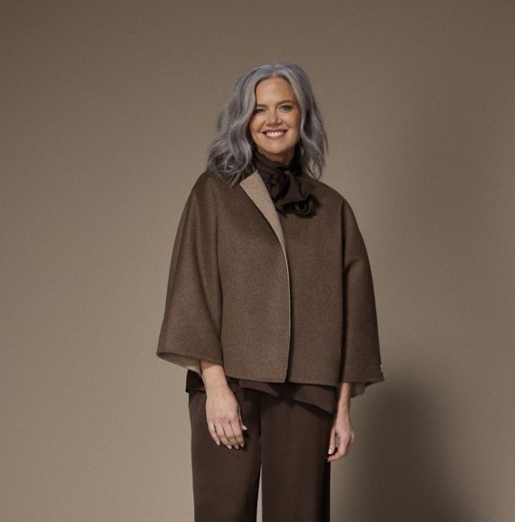 CAROLE CAPE 040 Brown