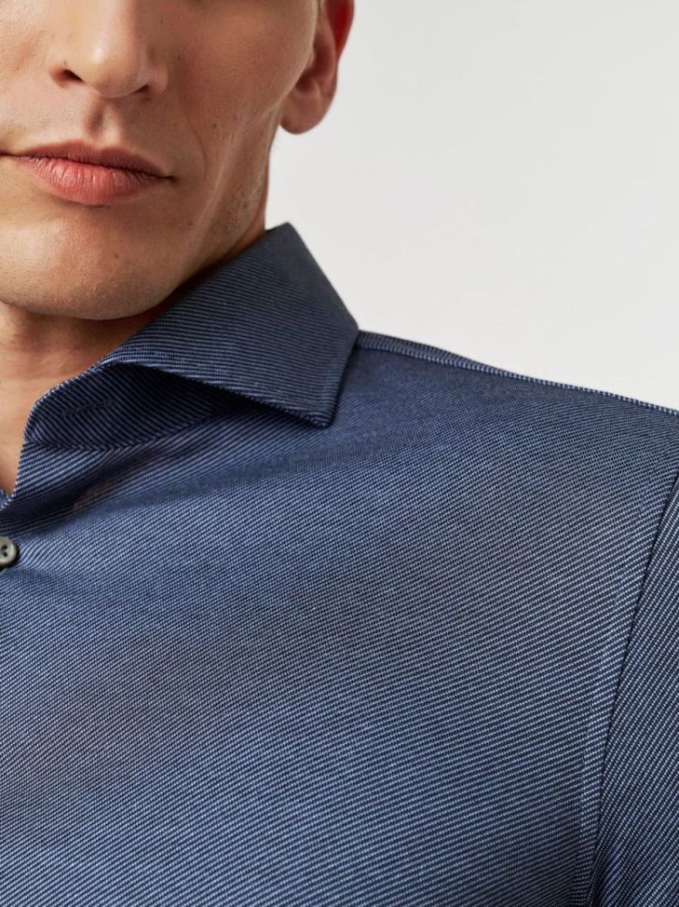 67008 750 Blue