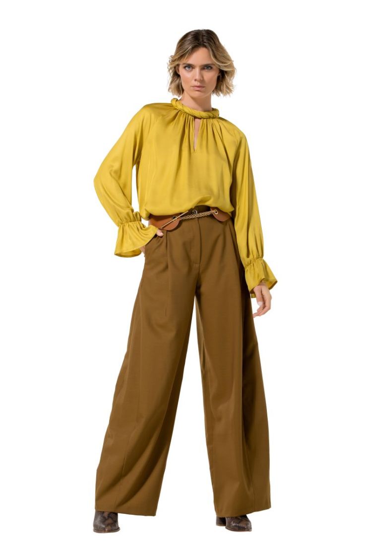 Blouse met gevlochten hals 63 Lime